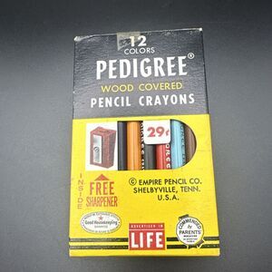 Pedigree Wood Covered Pencil Crayons No.1229 Sharpener & Has 12 Crayons